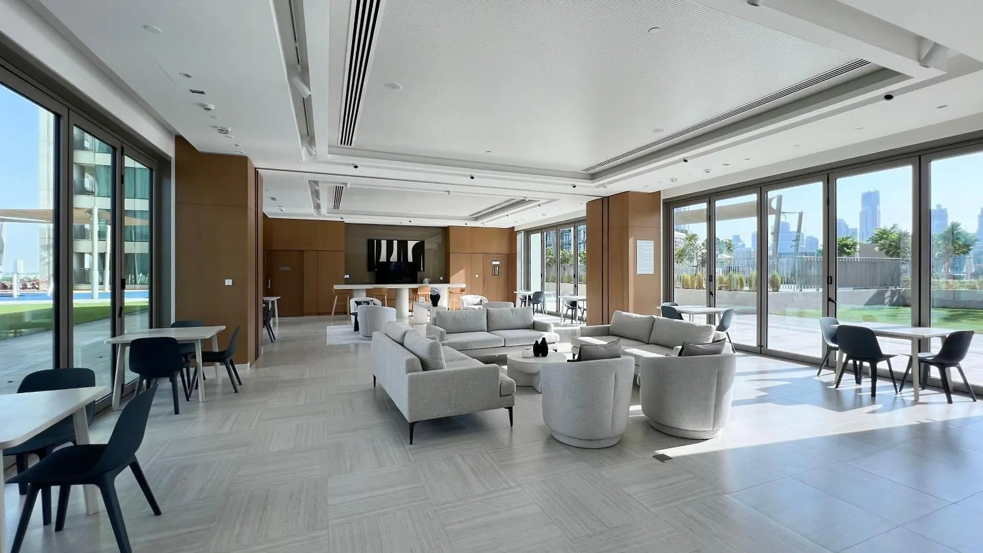 Apartment 4Br With Spacious Balcony & Stunning Burj Khalifa Views Dubai United Arab Emirates